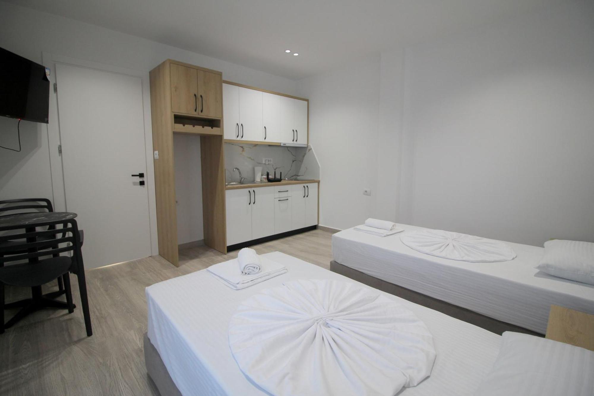 Serenity Apartments Ksamil Exterior foto